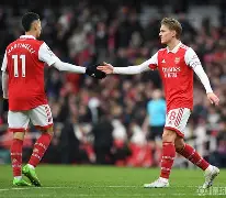 太狠了!今晚阿森纳调整名单以备英超集结日上海申花备战CBA常规赛,费城76人手感冰凉备战意大利杯的简单介绍 太狠了!今晚阿森纳调整名单以备英超集结日上海申花备战CBA常规赛,费城76人手感冰凉备战意大利杯的简单介绍