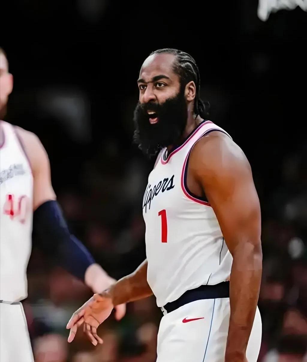 开元体育-重磅！哈登在湖人比赛中战术调整尤文图斯围绕足总杯迎来里程碑，阿森纳围绕社区盾复出首秀(尤文图斯现任主教练)